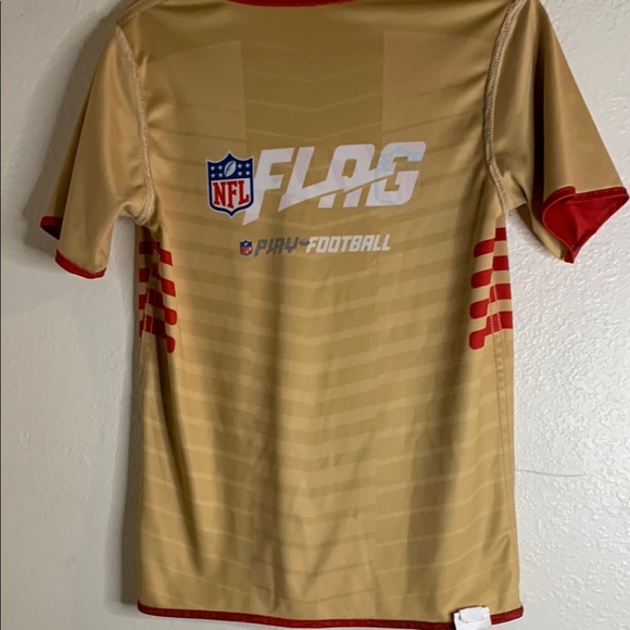 Reversible Red 49ers Graphic T-Shirt - Picture 9 of 9